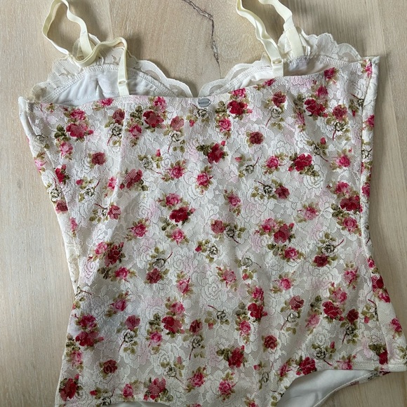 Guess lace body suit - Picture 7 of 7